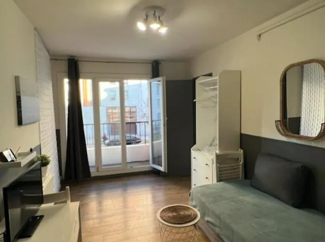 Cosy Studio Near Beaches And Airport